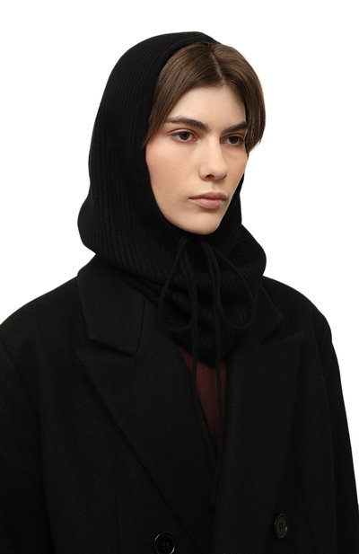 Кашемировый капор ALLUDE черного цвета по цене 18900 руб., арт. 235/11243, фото 2 Кашемировый капор ALLUDE, арт. 235/11243, фото 2