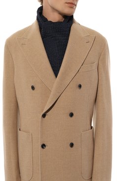 Мужской шарф из хлопка и шелка GIORGIO ARMANI темно-синего цвета, арт. 745100/4R100 | Фото 2 (Материал: Шелк, Хлопок, Текстиль; Нос: Не проставлено; Материал сплава: Проставлено; Мужское Кросс-КТ: Шарфы - шарфы; Кросс-КТ: другое)