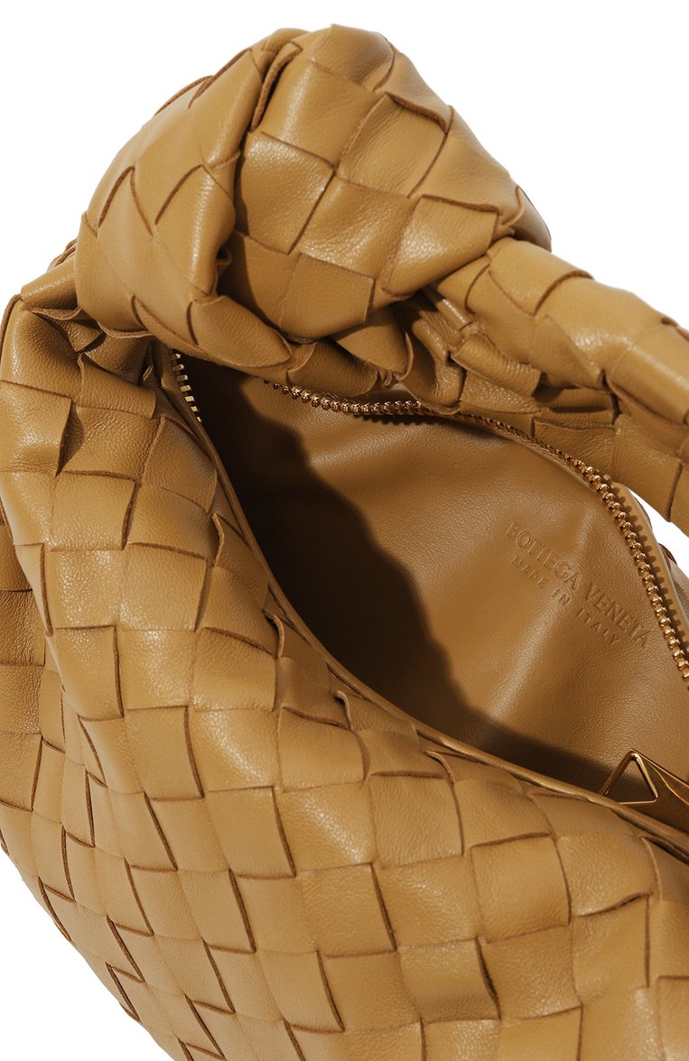 Женская сумка jodie mini BOTTEGA VENETA светло-коричневого цвета, арт. 651876-VCPP5 | Фото 5 (Материал: Натуральная кожа; Размер: mini)