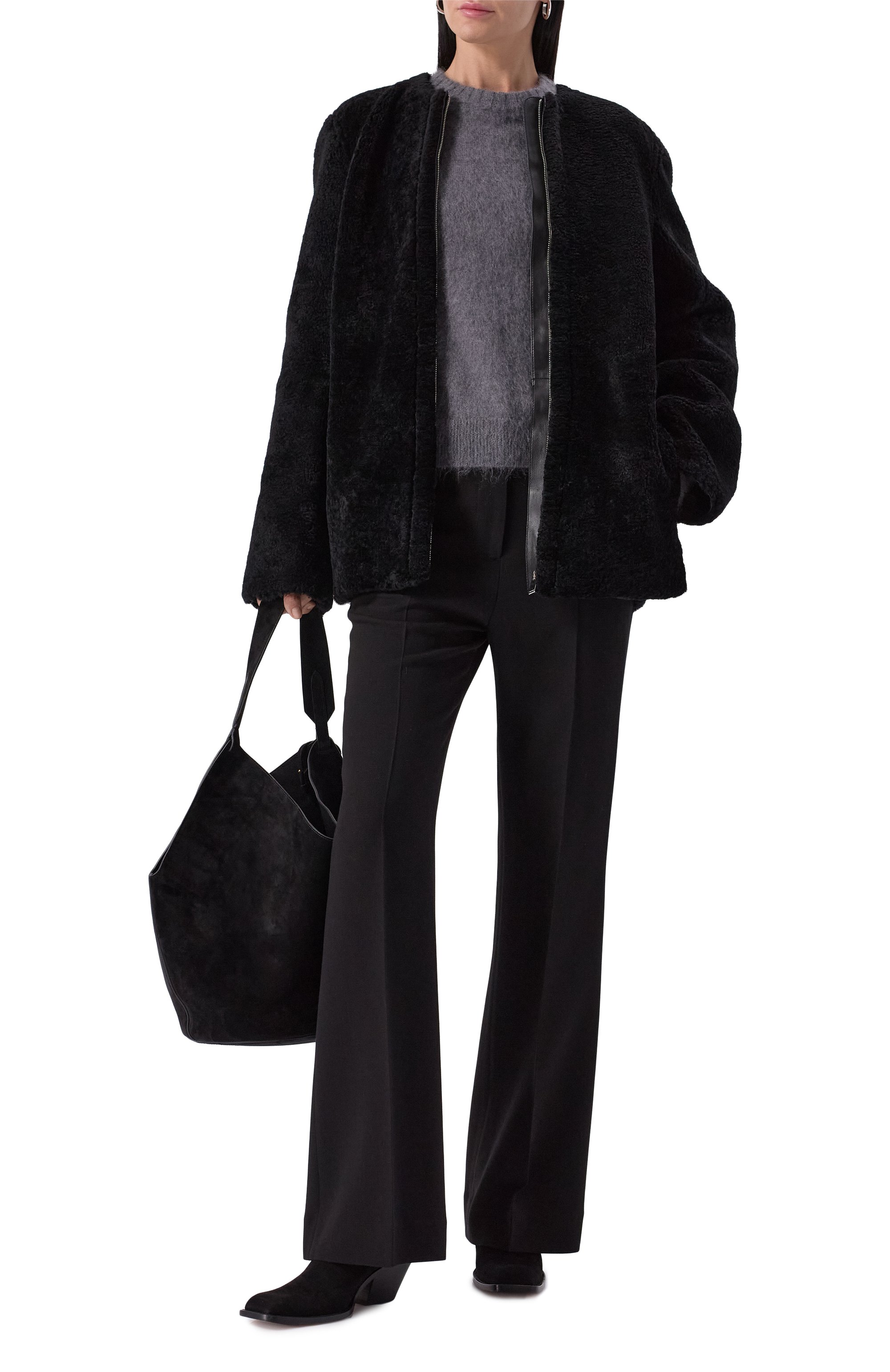 Дубленка из овчины TOTEME черного цвета по цене 347500 руб., арт. 251-WR00184-LE0048, фото 2 Дубленка из овчины TOTEME, арт. 251-WR00184-LE0048, фото 2