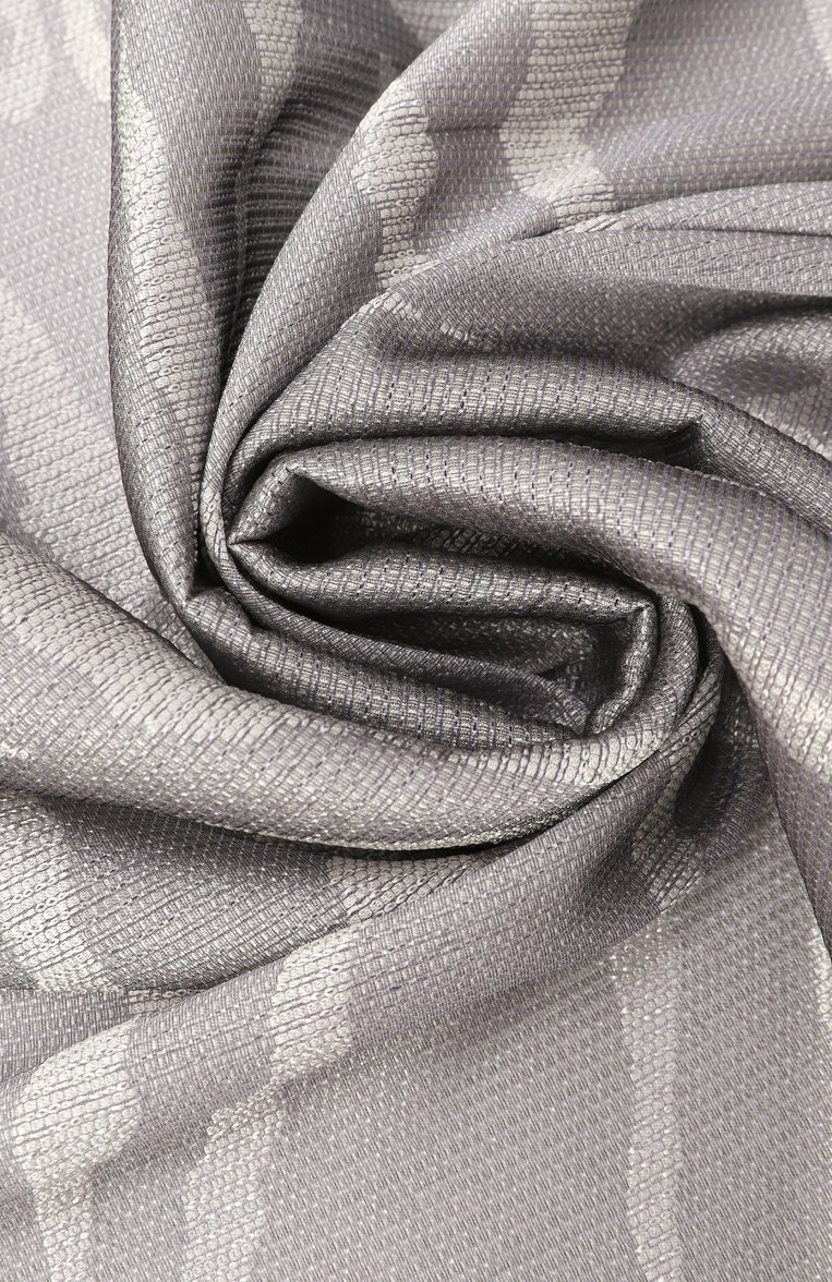 Женский шарф GIORGIO ARMANI серого цвета, арт. GW001019/AF15278 | Фото 3 (Нос: Не проставлено; Материал: Синтетический материал, Текстиль)
