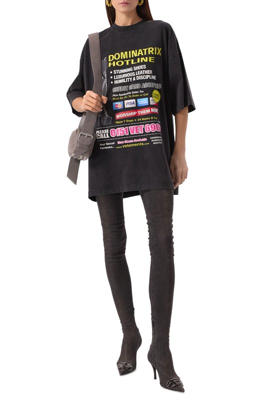 Хлопковая футболка VETEMENTS UA66TR740B Чёрный  UA66TR740B Фото 2