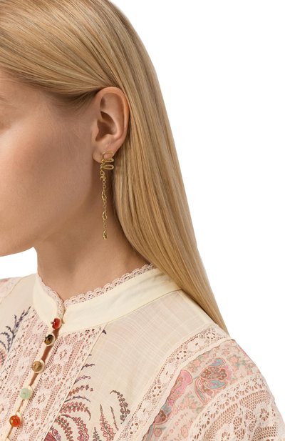 Серьги CHLOÉ золотого цвета по цене 49150 руб., арт. CHC24WFE05CB7, фото 2 Серьги CHLOÉ, арт. CHC24WFE05CB7, фото 2