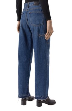 Женские джинсы HELMUT LANG синего цвета, арт. 010DW203 | Фото 4 (Драгоценные камни: Проставлено; Материал сплава: Проставлено; Длина (брюки, джинсы): Стандартные; Детали: Делаве; Силуэт Ж (брюки и джинсы): Прямые; Стили: Кэжуэл; Кросс-КТ: Деним; Материал внешний: Деним, Хлопок)