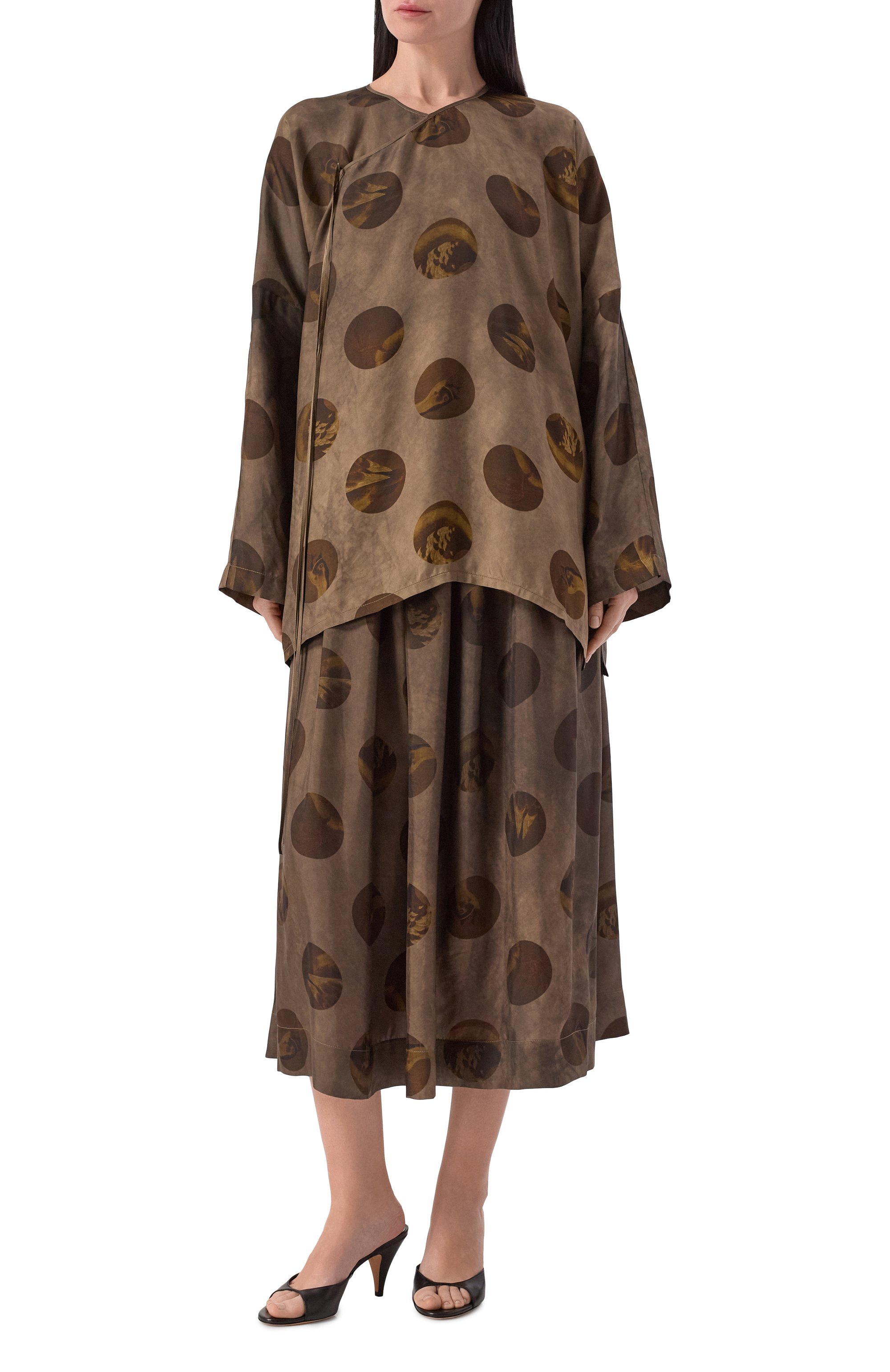 Блузка UMA WANG коричневого цвета по цене 115000 руб., арт. W1 M UP1012, фото 3 Блузка UMA WANG, арт. W1 M UP1012, фото 3