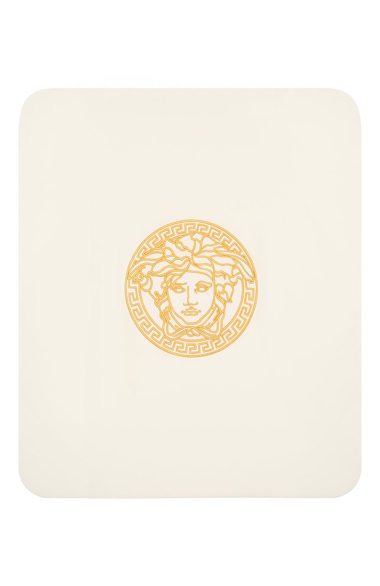 Детского хлопковое одеяло VERSACE золотого цвета, арт. 1000092/1A00240 | Фото 3 (Региональные ограничения белый список (Axapta Mercury): RU; Материал: Хлопок, Текстиль; Нос: Не проставлено; Материал сплава: Проставлено)