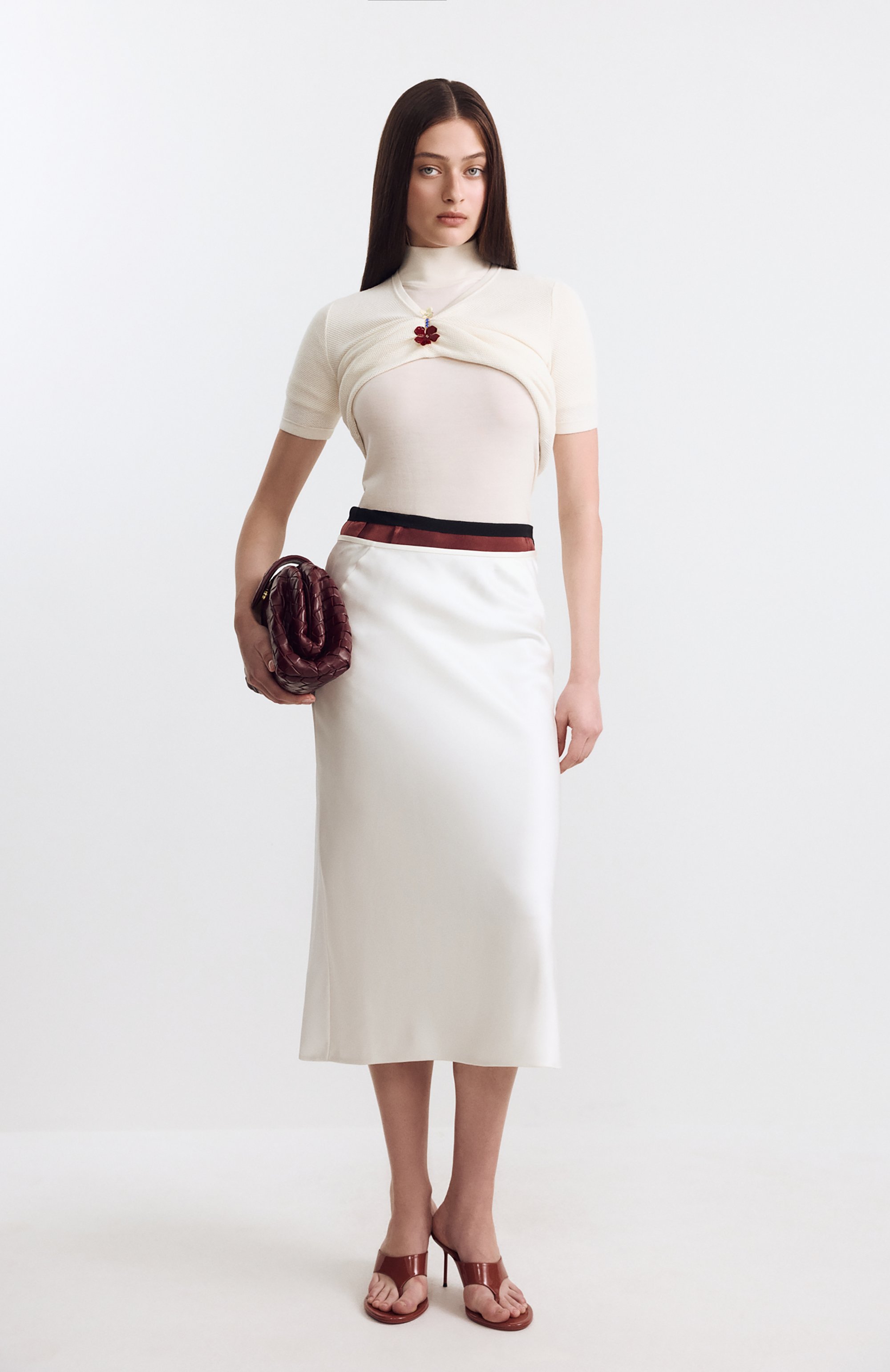 Сумка lauren 1980 BOTTEGA VENETA бордового цвета по цене 512000 руб., арт. 785807/V40Z1, фото 8 Сумка lauren 1980 BOTTEGA VENETA, арт. 785807/V40Z1, фото 8