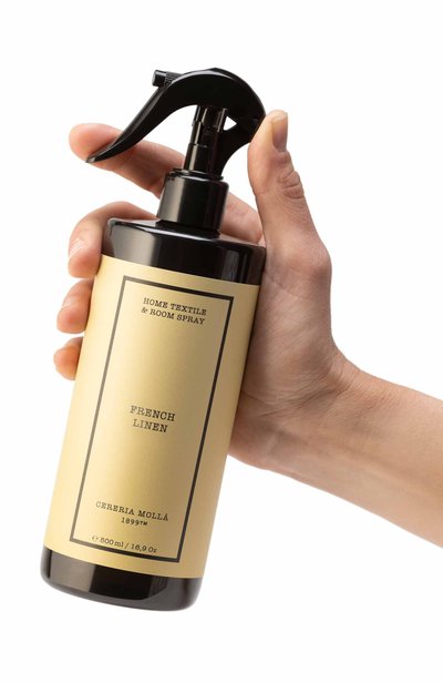 Спрей для дома и тканей french linen (500ml) CERERIA MOLLA 1899 бесцветного цвета по цене 4500 руб., арт. 8424405010181, фото 3 Спрей для дома и тканей french linen (500ml) CERERIA MOLLA 1899, арт. 8424405010181, фото 3