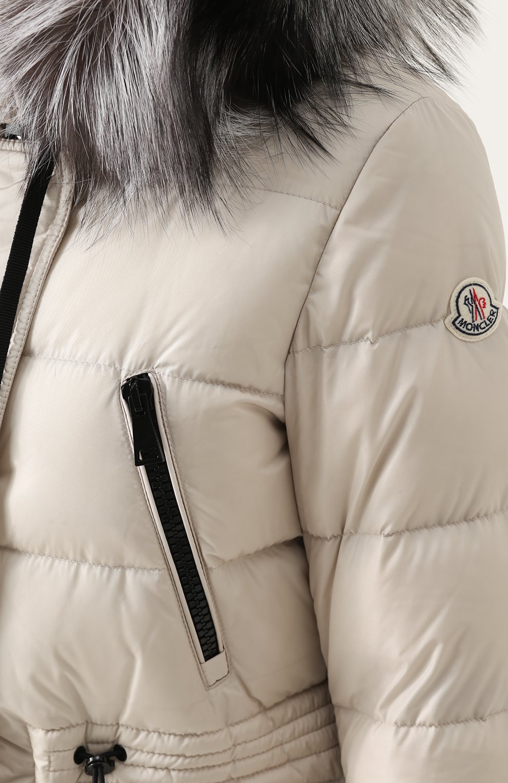 Приталенный стеганый пуховик с меховой отделкой капюшона MONCLER, арт. C2-093-49885-25-54155, фото 5