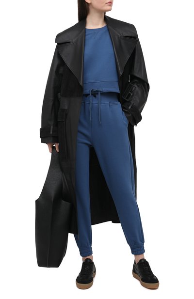 Хлопковые джоггеры REDVALENTINO синего цвета по цене 30850 руб., арт. VR3MD01M/5JM, фото 2 Хлопковые джоггеры REDVALENTINO, арт. VR3MD01M/5JM, фото 2