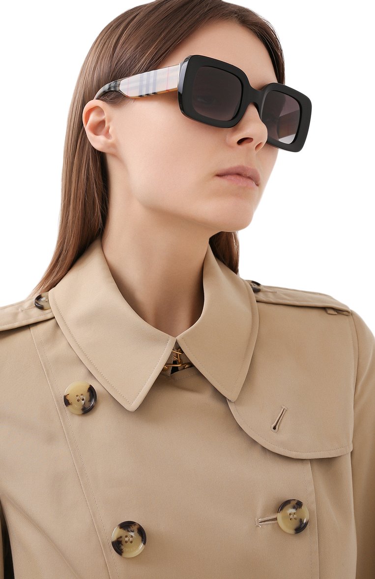 Женские солнцезащитные очки BURBERRY черного цвета, арт. 4327-37578G | Фото 2 (Тип очков: С/з; Региональные ограничения белый список (Axapta Mercury): RU, Не проставлено; Нос: Не проставлено; Материал: Пластик; Очки форма: Прямоугольные, Квадратные; Оптика Гендер: оптика-женское)