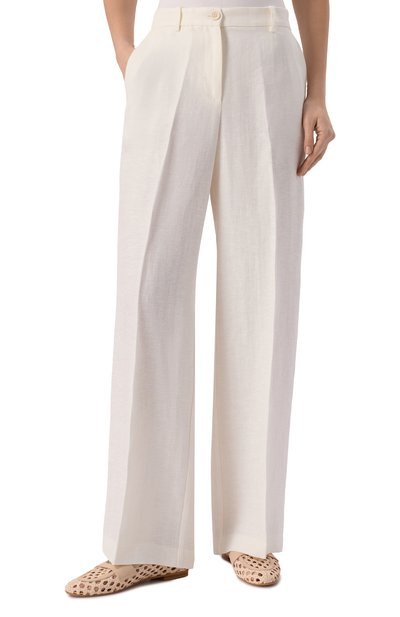 Льняные брюки P.A.R.O.S.H. молочного цвета по цене 54600 руб., арт. D232290, фото 3 Льняные брюки P.A.R.O.S.H., арт. D232290, фото 3