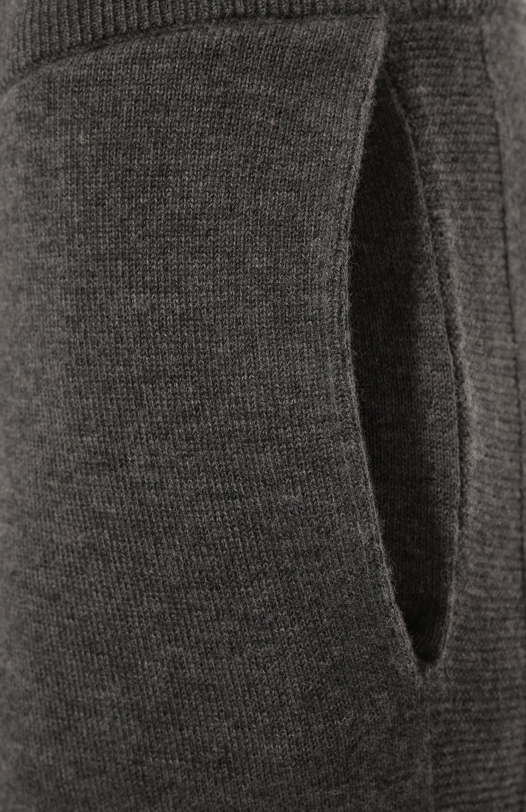 Женские шерстяные джоггеры STELLA MCCARTNEY серого цвета, арт. 6K0425/3S2415 | Фото 5 (Материал внешний: Шерсть; Длина (брюки, джинсы): Стандартные; Женское Кросс-КТ: Брюки-одежда, Джоггеры - брюки; Силуэт Ж (брюки и джинсы): Джоггеры; Кросс-КТ: Трикотаж; Стили: Спорт-шик)