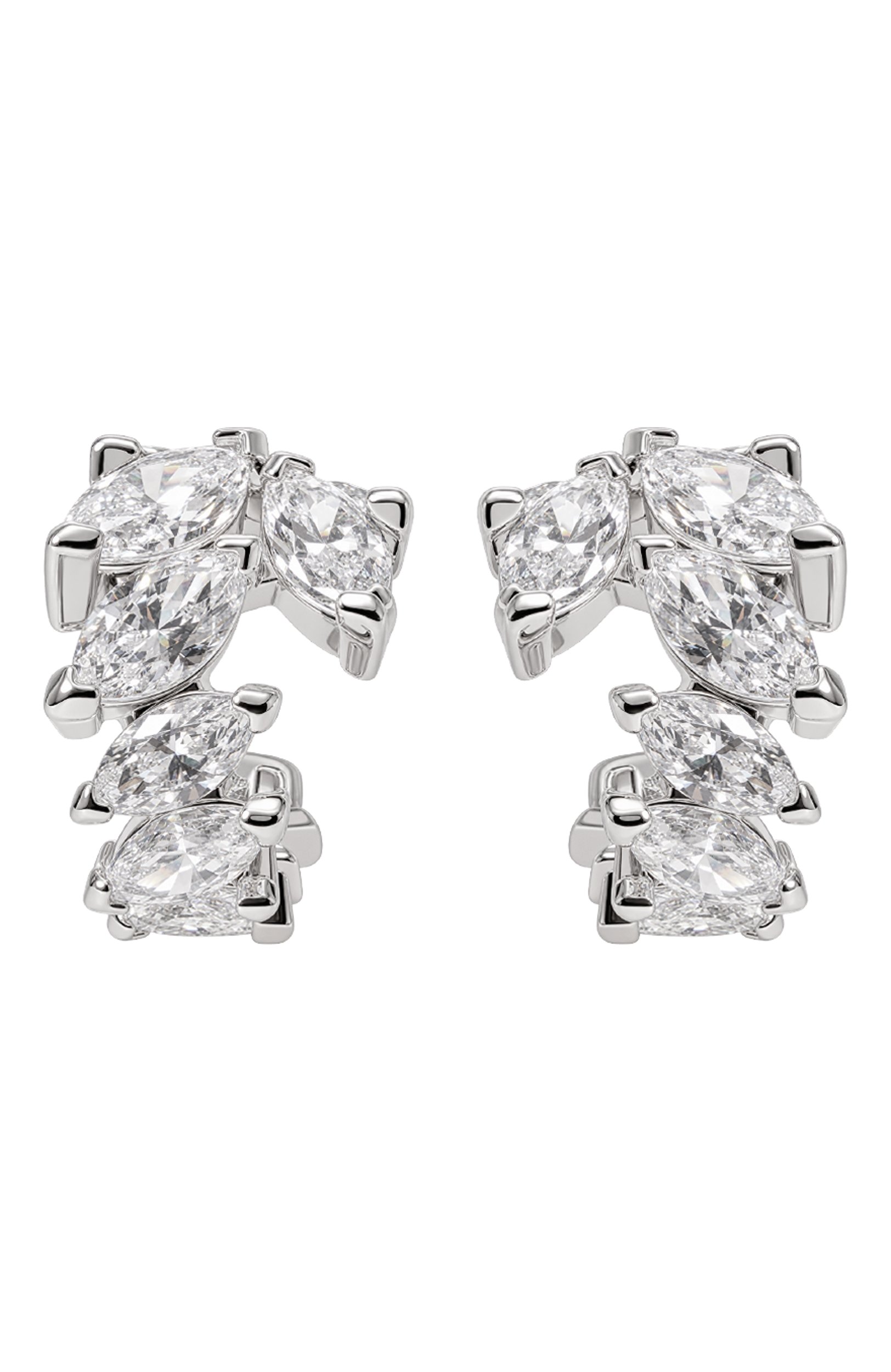 Комплект из двух каффов mesmera SWAROVSKI серебряного цвета по цене 21400 руб., арт. 5747998, фото 1 Комплект из двух каффов mesmera SWAROVSKI, арт. 5747998, фото 1
