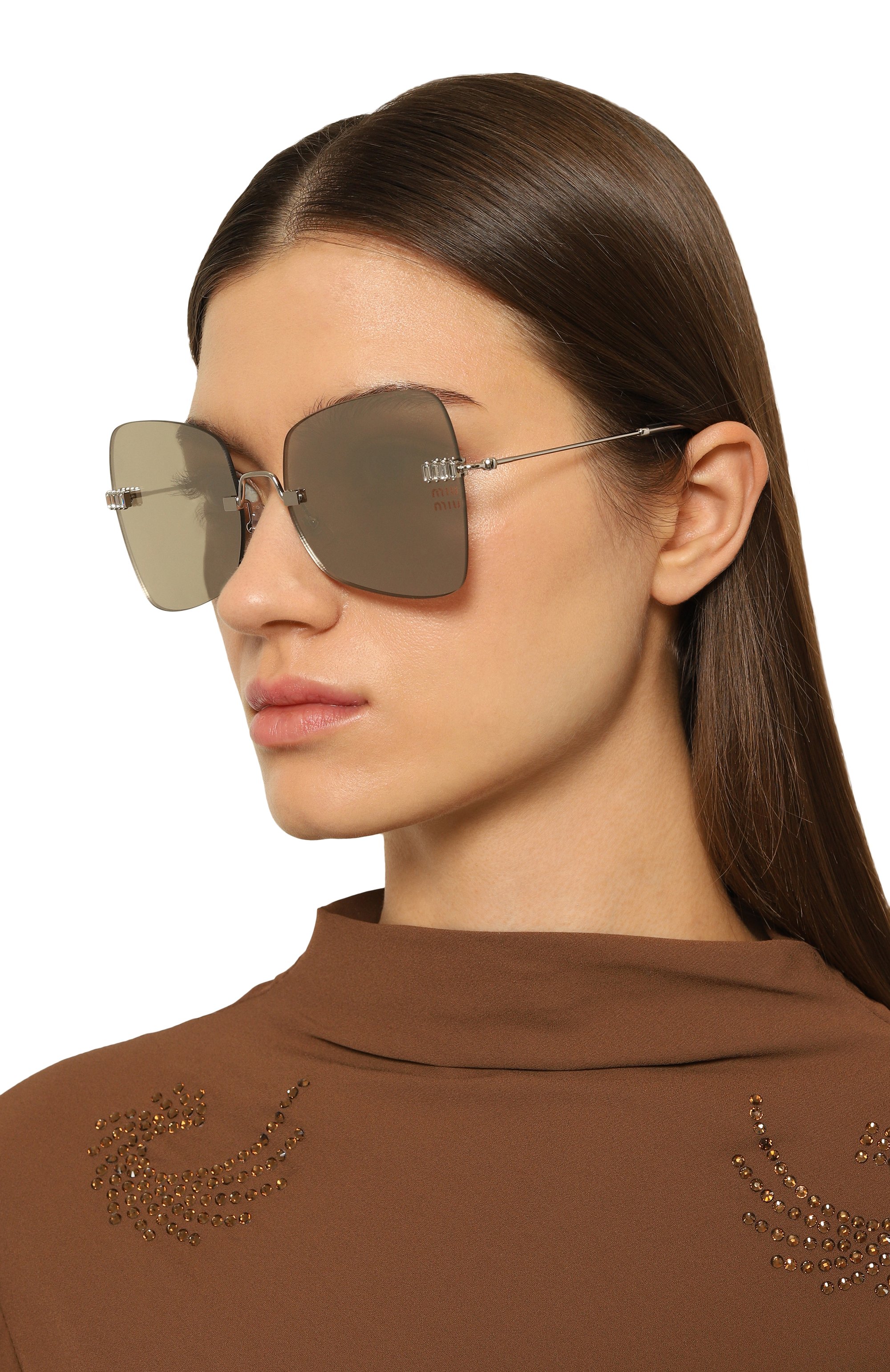 Солнцезащитные очки MIU MIU серого цвета по цене 46000 руб., арт. SMU50W-E1BC-FE02Q-059, фото 2 Солнцезащитные очки MIU MIU, арт. SMU50W-E1BC-FE02Q-059, фото 2