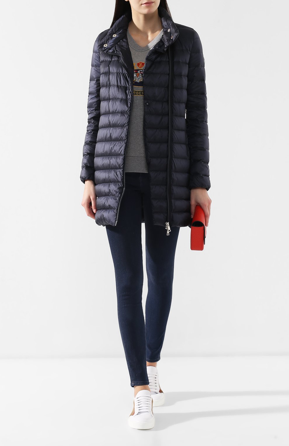 Пуховая куртка MONCLER темно-синего цвета по цене 69950 руб., арт. E1-093-49388-99-53048, фото 2 Пуховая куртка MONCLER, арт. E1-093-49388-99-53048, фото 2