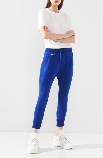 Хлопковые джоггеры DSQUARED2 синего цвета по цене 32600 руб., арт. S72KA0989/S25030, фото 2 Хлопковые джоггеры DSQUARED2, арт. S72KA0989/S25030, фото 2