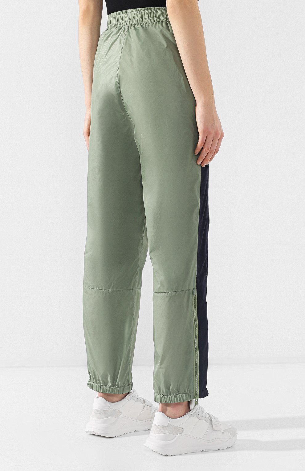 Брюки с лампасами ACNE STUDIOS зеленого цвета по цене 19950 руб., арт. CK0004/W, фото 4 Брюки с лампасами ACNE STUDIOS, арт. CK0004/W, фото 4