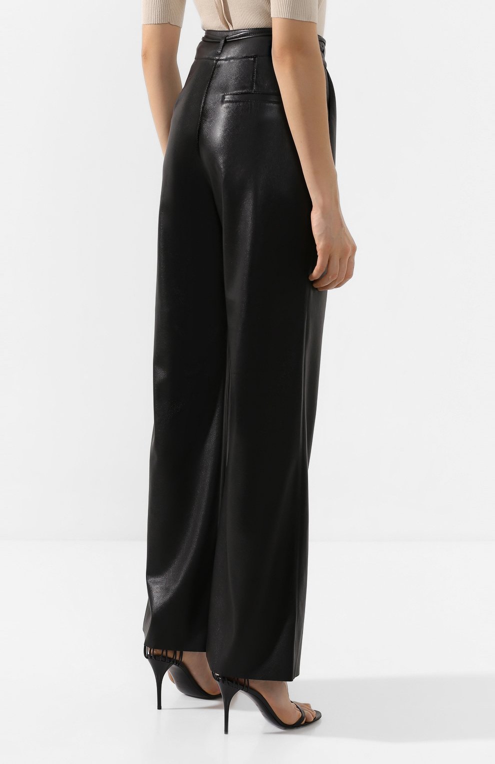 Брюки NANUSHKA черного цвета по цене 58100 руб., арт. CHIM0_BLACK_VEGAN LEATHER, фото 4 Брюки NANUSHKA, арт. CHIM0_BLACK_VEGAN LEATHER, фото 4