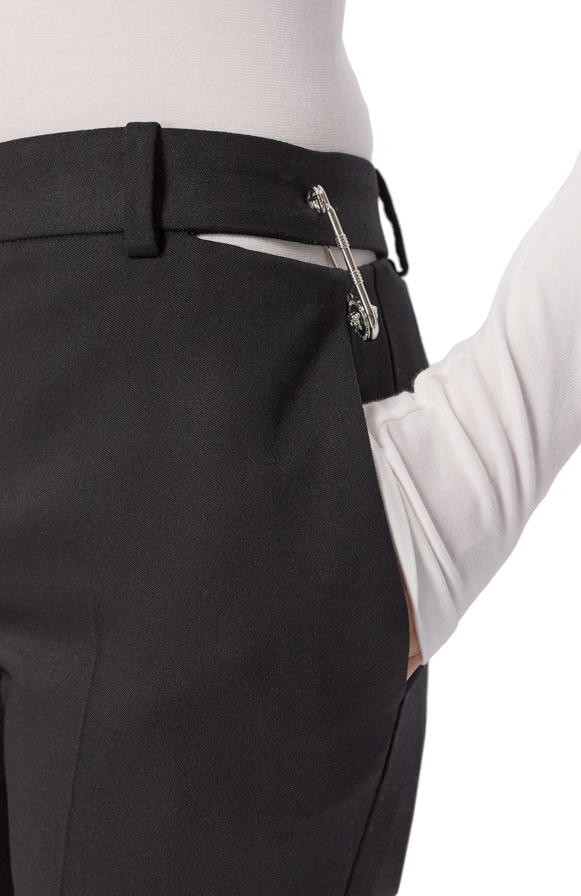 Шерстяные брюки VERSACE черного цвета по цене 124500 руб., арт. 1018021/1A12258, фото 5 Шерстяные брюки VERSACE, арт. 1018021/1A12258, фото 5