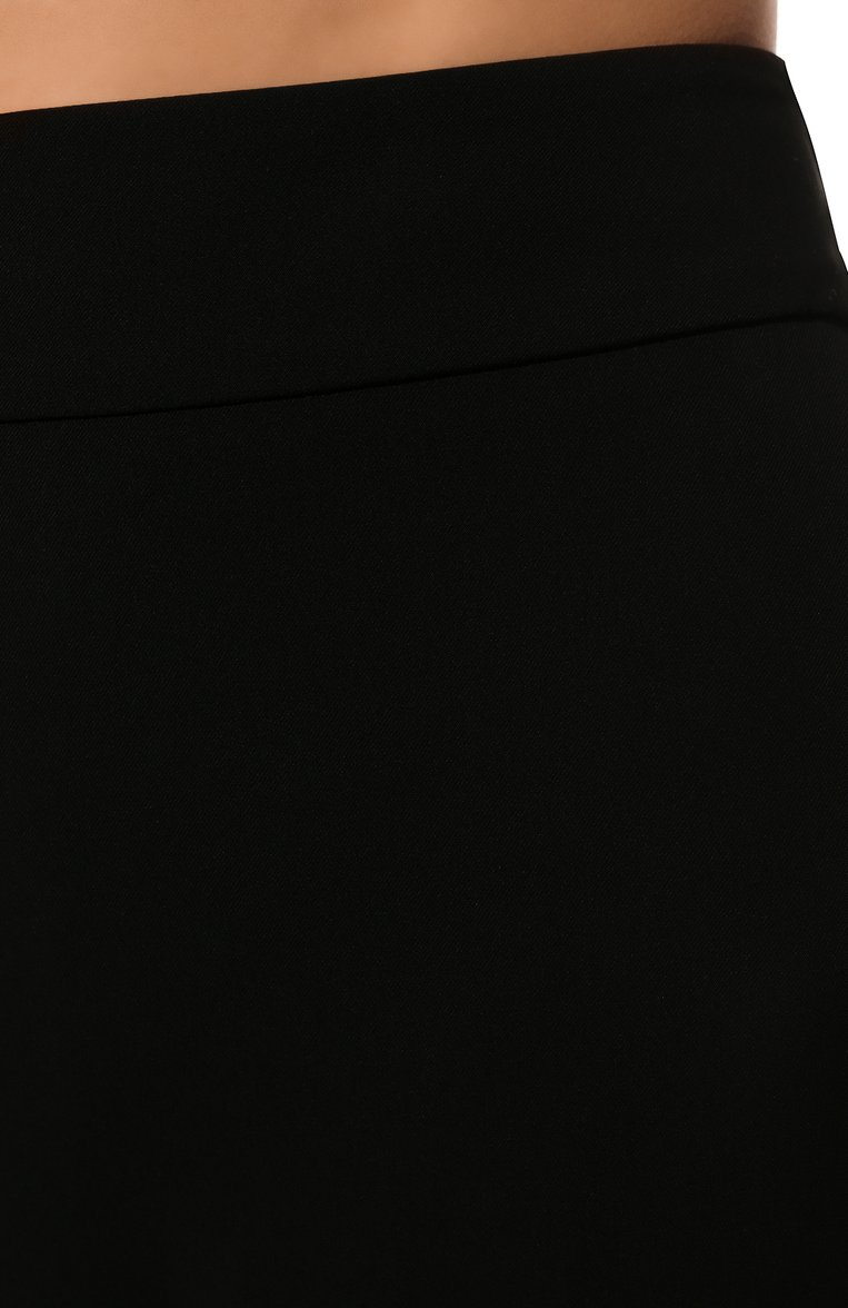 Женские брюки GIORGIO ARMANI черного цвета, арт. 8CHPP01P/T00D6 | Фото 5 (Длина (брюки, джинсы): Удлиненные; Женское Кросс-КТ: Брюки-одежда; Случай: Повседневный; Региональные ограничения белый список (Axapta Mercury): Не проставлено; Материал внешний: Синтетический материал; Силуэт Ж (брюки и джинсы): Прямые; Материал сплава: Проставлено; Нос: Не проставлено; Драгоценные камни: Проставлено; Стили: Кэжуэл)