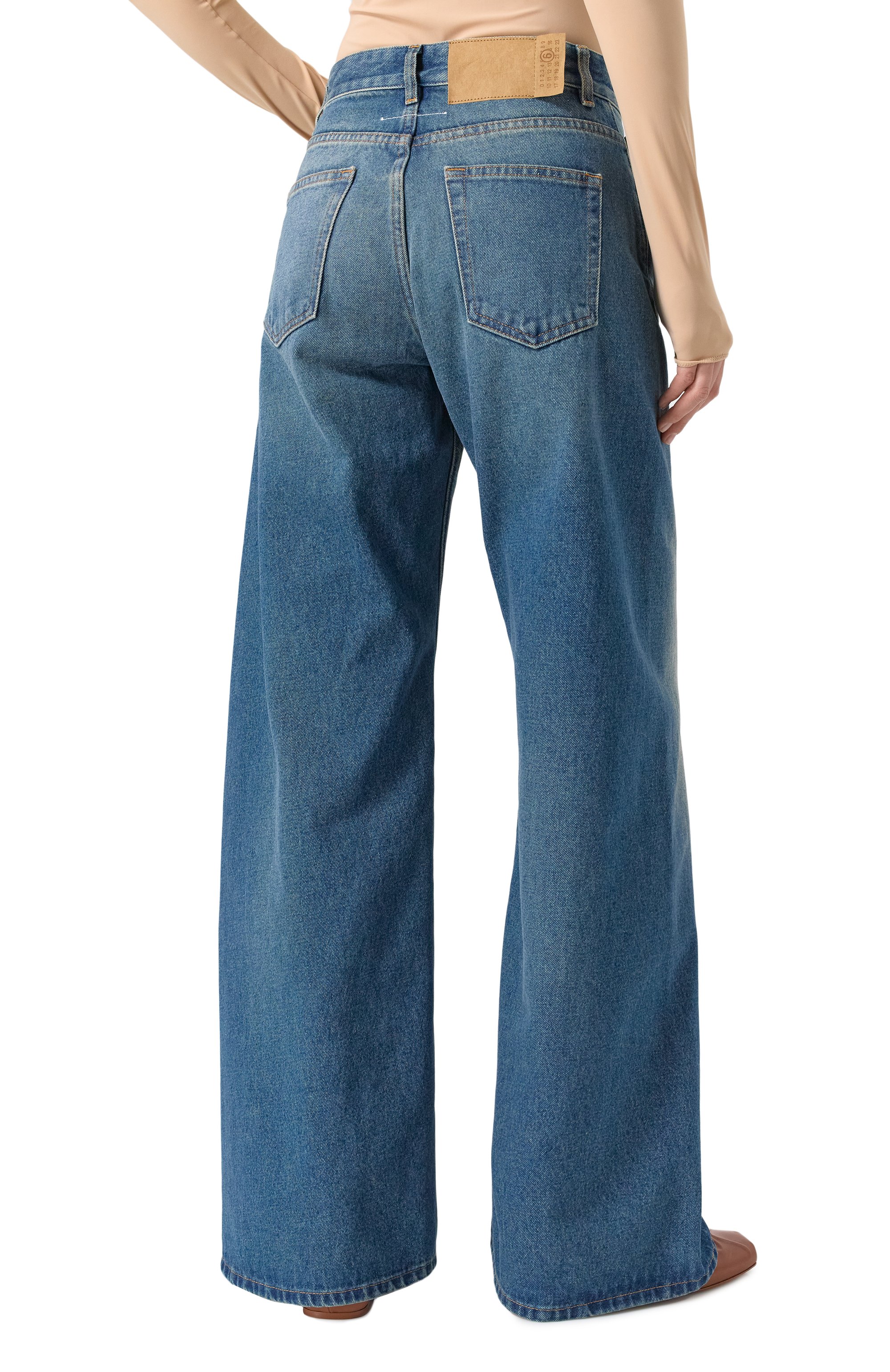 Джинсы MM6 синего цвета по цене 54200 руб., арт. S52LA0238/S30589, фото 4 Джинсы MM6, арт. S52LA0238/S30589, фото 4