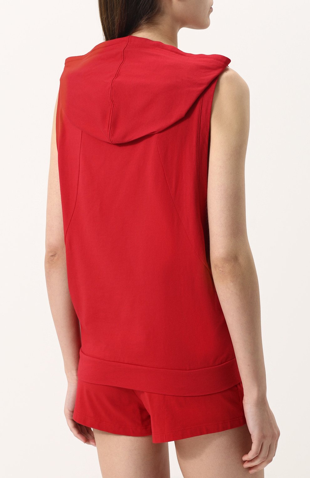 Хлопковый топ с капюшоном EMPORIO ARMANI красного цвета по цене 8345 руб., арт. 163999/8P317, фото 4 Хлопковый топ с капюшоном EMPORIO ARMANI, арт. 163999/8P317, фото 4