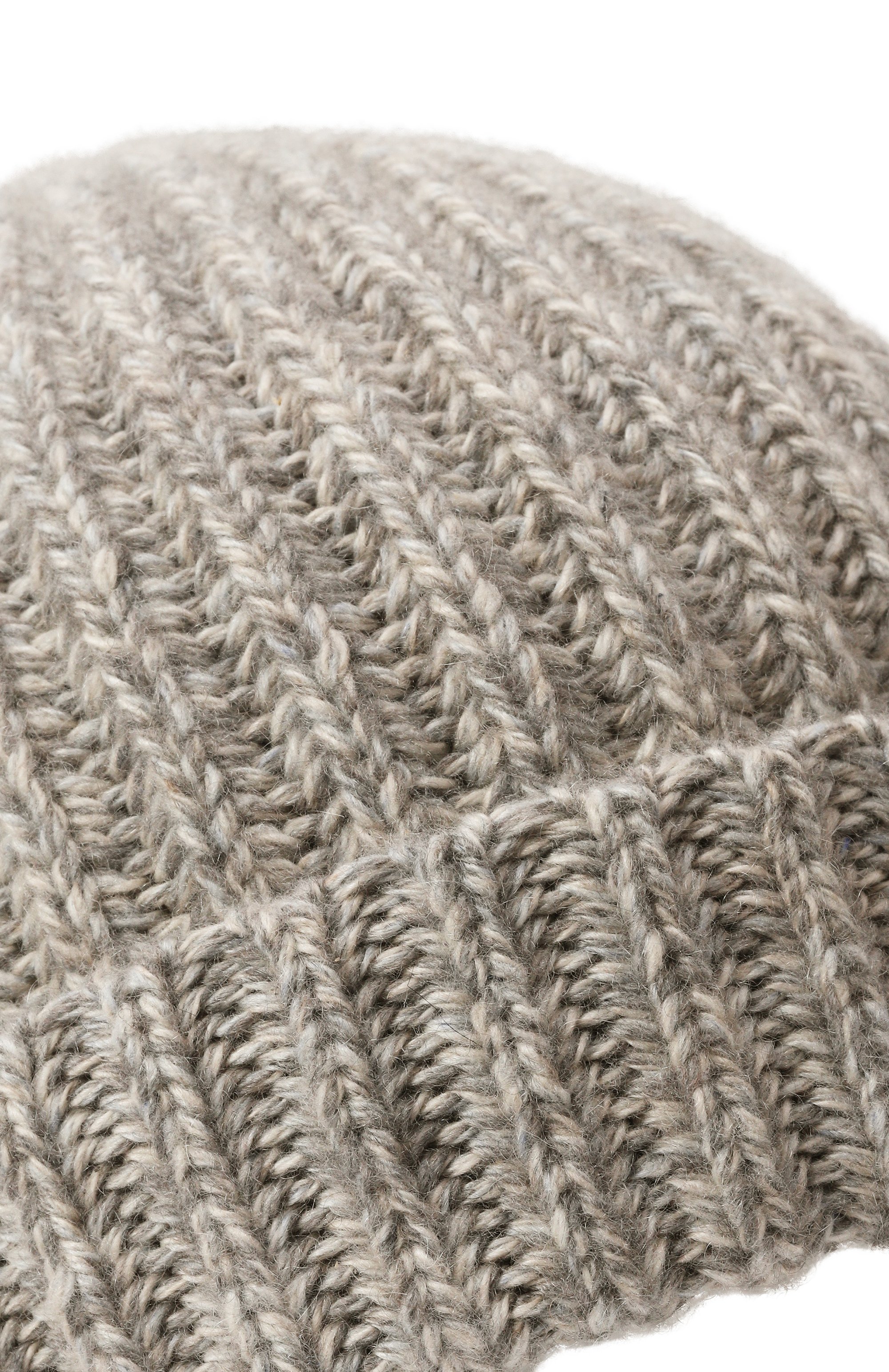 Кашемировая шапка MVST серого цвета по цене 56650 руб., арт. MUW77, фото 4 Кашемировая шапка MVST, арт. MUW77, фото 4