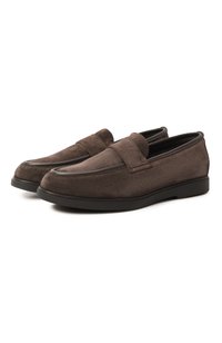 Темно-коричневый