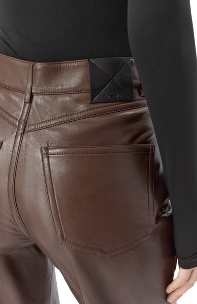 Брюки из экокожи NANUSHKA коричневого цвета по цене 85700 руб., арт. SELDES, фото 5 Брюки из экокожи NANUSHKA, арт. SELDES, фото 5