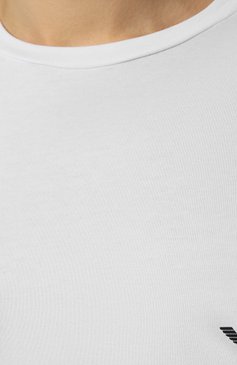 Мужская хлопковая футболка EMPORIO ARMANI белого цвета, арт. 111035/CC729 | Фото 5 (Материал внешний: Хлопок; Рукава: Короткие; Длина (для топов): Стандартные; Мужское Кросс-КТ: Футболка-белье; Кросс-КТ: домашняя одежда; Статус проверки: Проверена категория; Материал сплава: Проставлено; Драгоценные камни: Проставлено)