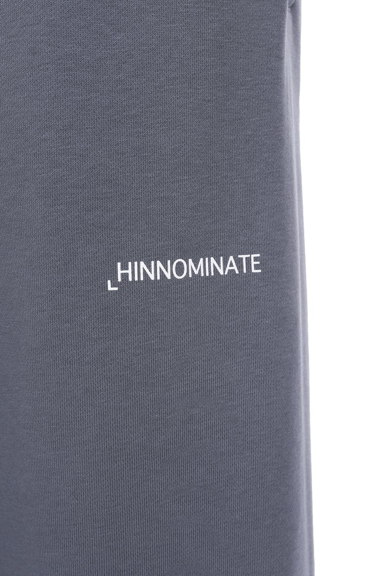 Мужские хлопковые брюки HINNOMINATE темно-серого цвета, арт. HMABM01312 | Фото 6 (Длина (брюки, джинсы): Стандартные; Материал внешний: Хлопок, Синтетический материал; Случай: Повседневный; Стили: Спорт-шик)