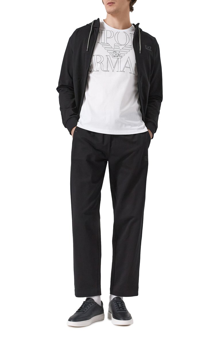 Мужская хлопковая футболка EMPORIO ARMANI белого цвета, арт. EM000574/AF12326 | Фото 2 (Драгоценные камни: Проставлено; Материал сплава: Проставлено; Рукава: Короткие; Длина (для топов): Стандартные; Принт: С принтом; Стили: Кэжуэл; Материал внешний: Хлопок; Кросс-КТ: Джерси; Мужское Кросс-КТ: Футболка-одежда)