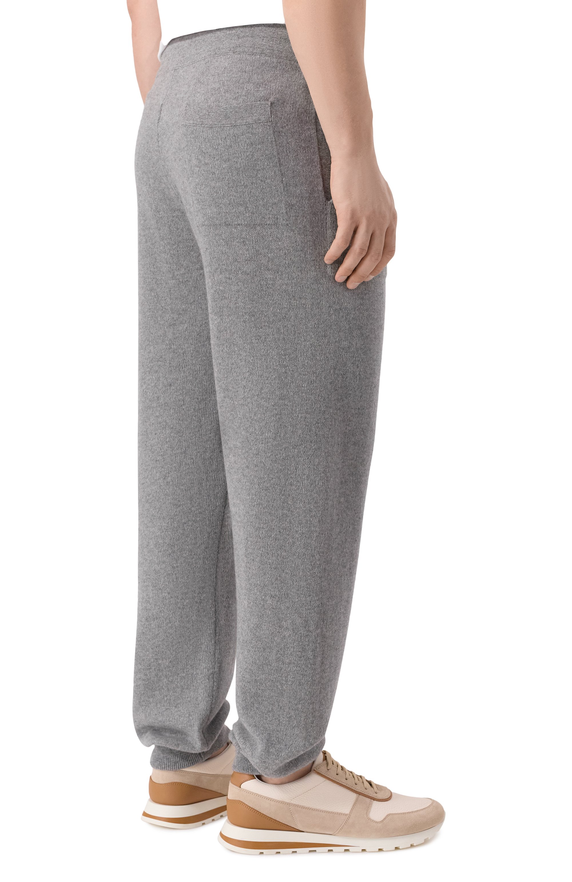 Кашемировые джоггеры ANDREA CAMPAGNA серого цвета по цене 103500 руб., арт. TS01-2209, фото 4 Кашемировые джоггеры ANDREA CAMPAGNA, арт. TS01-2209, фото 4