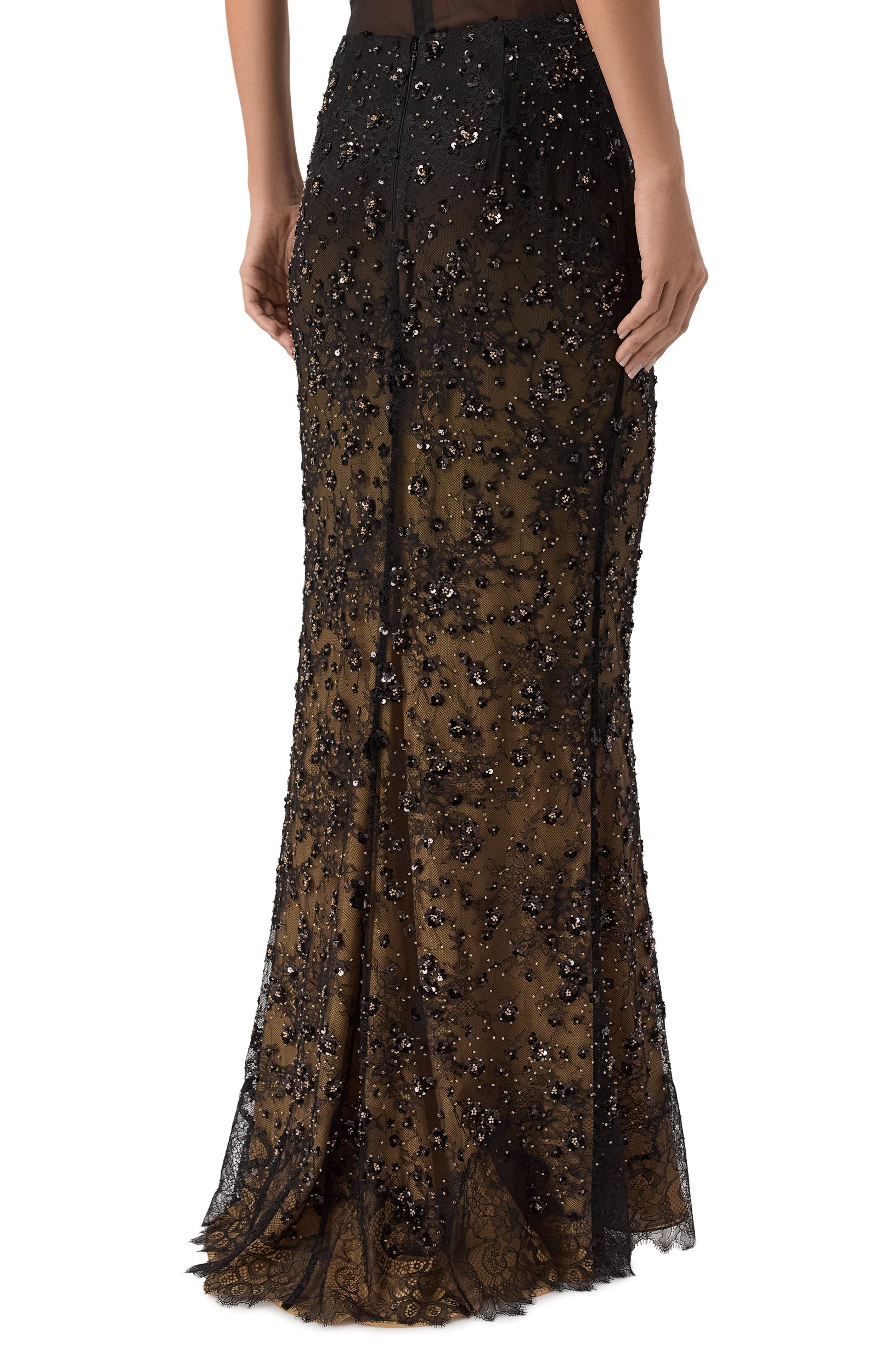 Юбка с отделкой пайетками ELIE SAAB черного цвета по цене 457000 руб., арт. SK365NP26/LAE04, фото 4 Юбка с отделкой пайетками ELIE SAAB, арт. SK365NP26/LAE04, фото 4