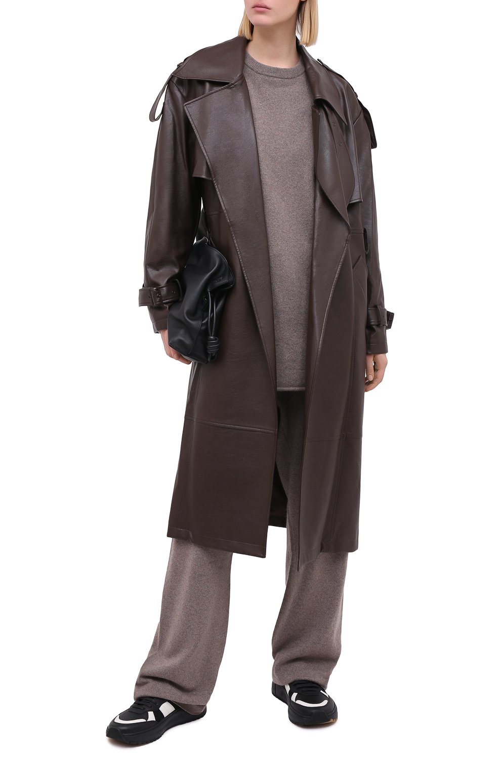 Кашемировый свитер EXTREME CASHMERE коричневого цвета по цене 53450 руб., арт. 053/CREW H0P, фото 2 Кашемировый свитер EXTREME CASHMERE, арт. 053/CREW H0P, фото 2