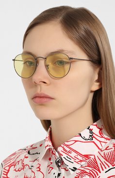 Женские солнцезащитные очки RAY-BAN желтого цвета, арт. 3447-004/T4 | Фото 2 (Кросс-КТ: С/з-унисекс; Очки форма: Круглые; Региональные ограничения белый список (Axapta Mercury): RU; Тип очков: С/з; Статус проверки: Проверена категория; Оптика Гендер: оптика-унисекс)