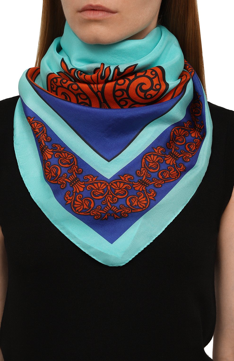 Шелковая шаль неополитен GOURJI голубого цвета по цене 18980 руб., арт. 91145237/44108, фото 2 Шелковая шаль неополитен GOURJI, арт. 91145237/44108, фото 2