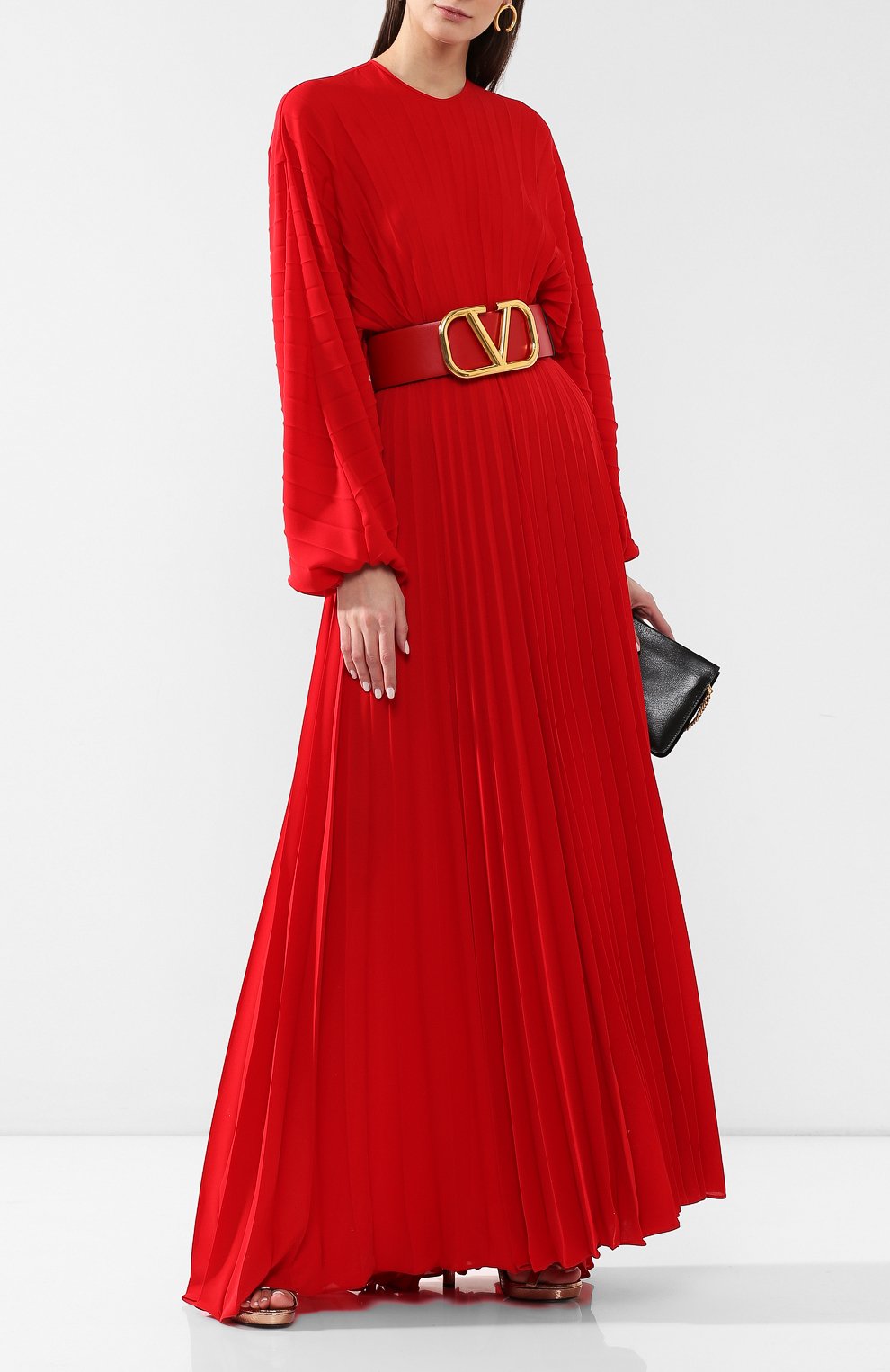 Шелковое платье VALENTINO красного цвета по цене 877000 руб., арт. RB0VD9001MH, фото 2 Шелковое платье VALENTINO, арт. RB0VD9001MH, фото 2