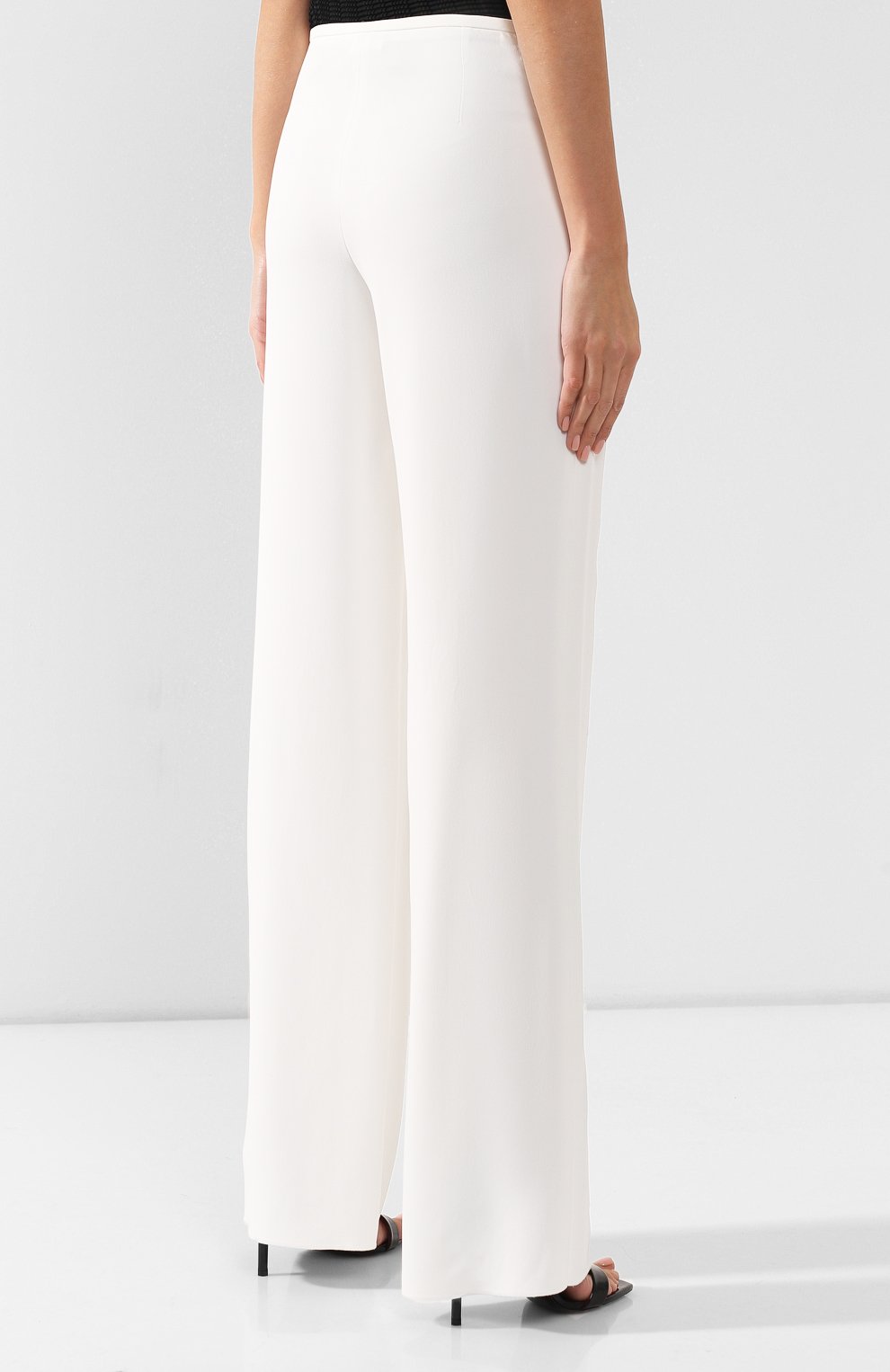 Брюки EMPORIO ARMANI белого цвета по цене 47600 руб., арт. 4NP01T/42013, фото 4 Брюки EMPORIO ARMANI, арт. 4NP01T/42013, фото 4