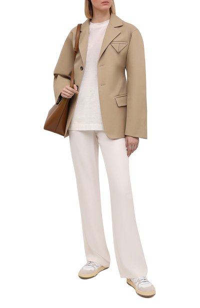 Брюки TOM FORD светло-бежевого цвета по цене 113500 руб., арт. PAW405-FAX185, фото 4 Брюки TOM FORD, арт. PAW405-FAX185, фото 4