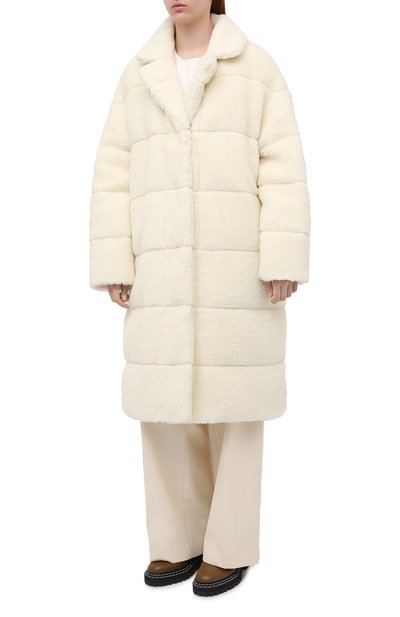 Двустороннее пальто MONCLER белого цвета по цене 128000 руб., арт. F2-093-1C519-70-C0525, фото 4 Двустороннее пальто MONCLER, арт. F2-093-1C519-70-C0525, фото 4