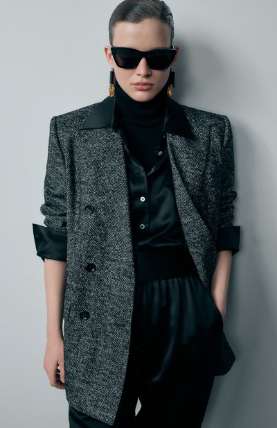 Серьги VIEN желтого цвета по цене 41900 руб., арт. 2526-327, фото 4 Серьги VIEN, арт. 2526-327, фото 4