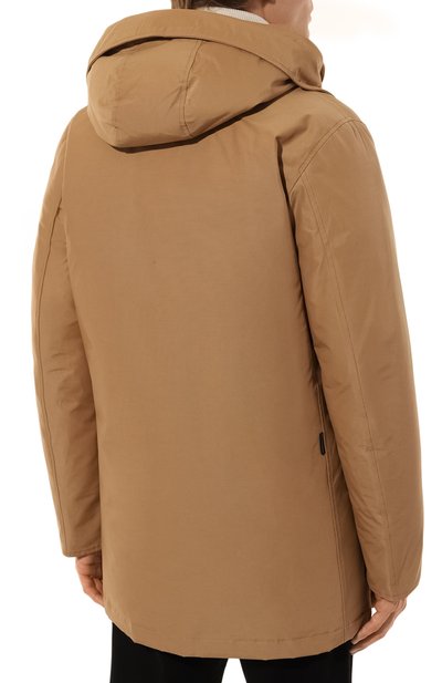 Пуховая парка WOOLRICH бежевого цвета по цене 112900 руб., арт. CFWOOU0482MRUT0001, фото 4 Пуховая парка WOOLRICH, арт. CFWOOU0482MRUT0001, фото 4