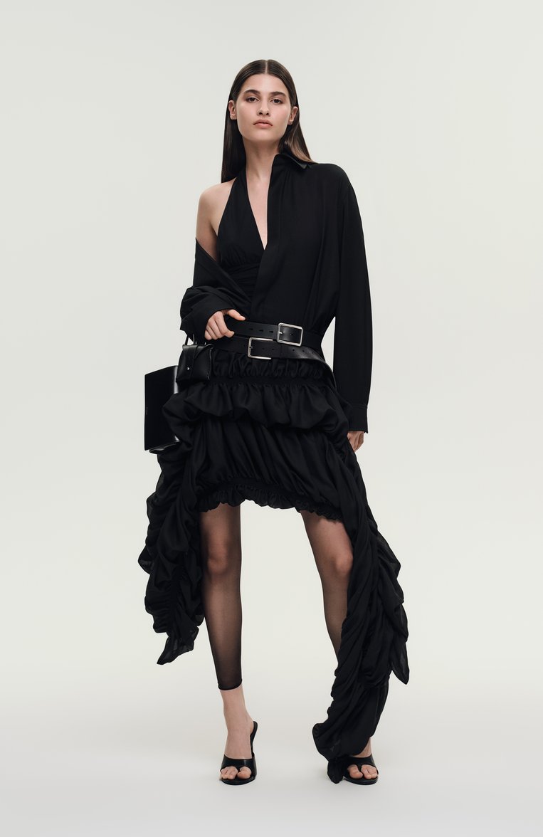 Женская сумка all-day JIL SANDER черного цвета, арт. J07ZH0012/P4840 | Фото 8 (Размер: mini; Материал: Натуральная кожа; Ремень/цепочка: На ремешке; Сумки-технические: Сумки через плечо; Автоматизация ТО: Проставлено; Автоматизация состава: Проставлено)
