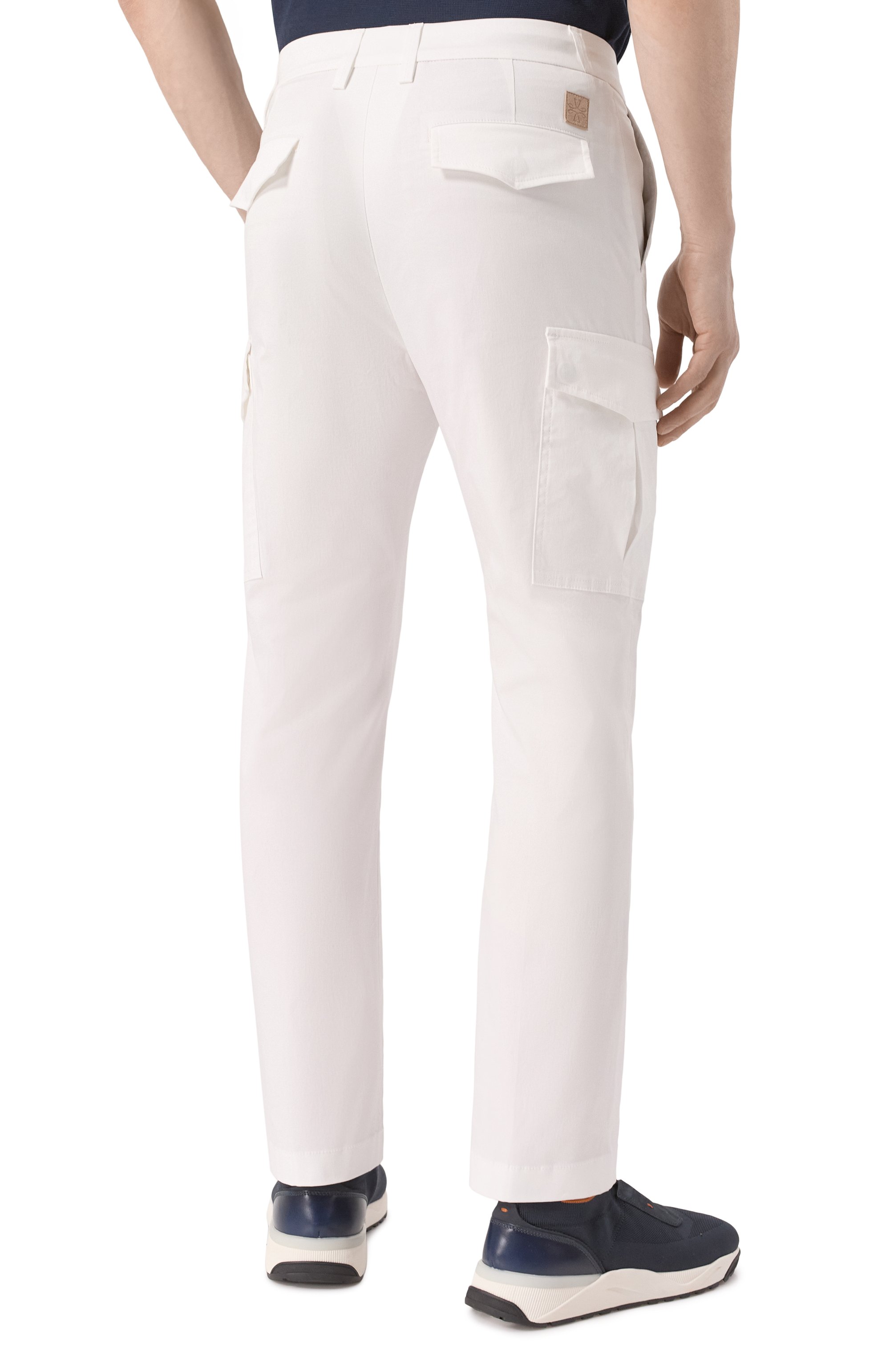 Хлопковые брюки-карго JACOB COHEN белого цвета по цене 77650 руб., арт. 25E P/JUM_PT029 001 S4276 RW, фото 4 Хлопковые брюки-карго JACOB COHEN, арт. 25E P/JUM_PT029 001 S4276 RW, фото 4