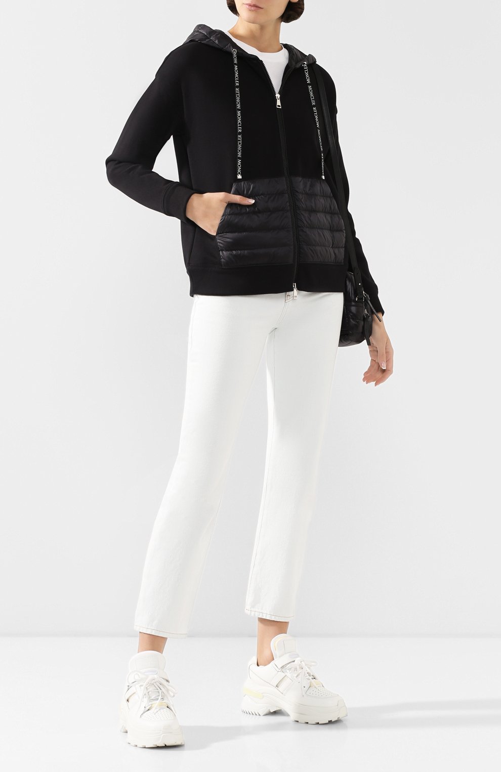 Хлопковая толстовка MONCLER черного цвета по цене 48200 руб., арт. F1-093-8G502-00-V8053, фото 2 Хлопковая толстовка MONCLER, арт. F1-093-8G502-00-V8053, фото 2