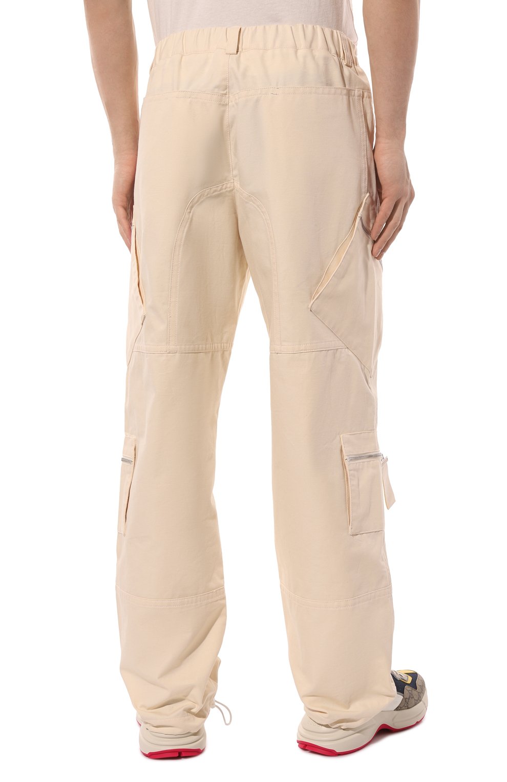 Хлопковые брюки JACQUEMUS светло-бежевого цвета по цене 96750 руб., арт. 22H226PA026/1073WHITE, фото 4 Хлопковые брюки JACQUEMUS, арт. 22H226PA026/1073WHITE, фото 4