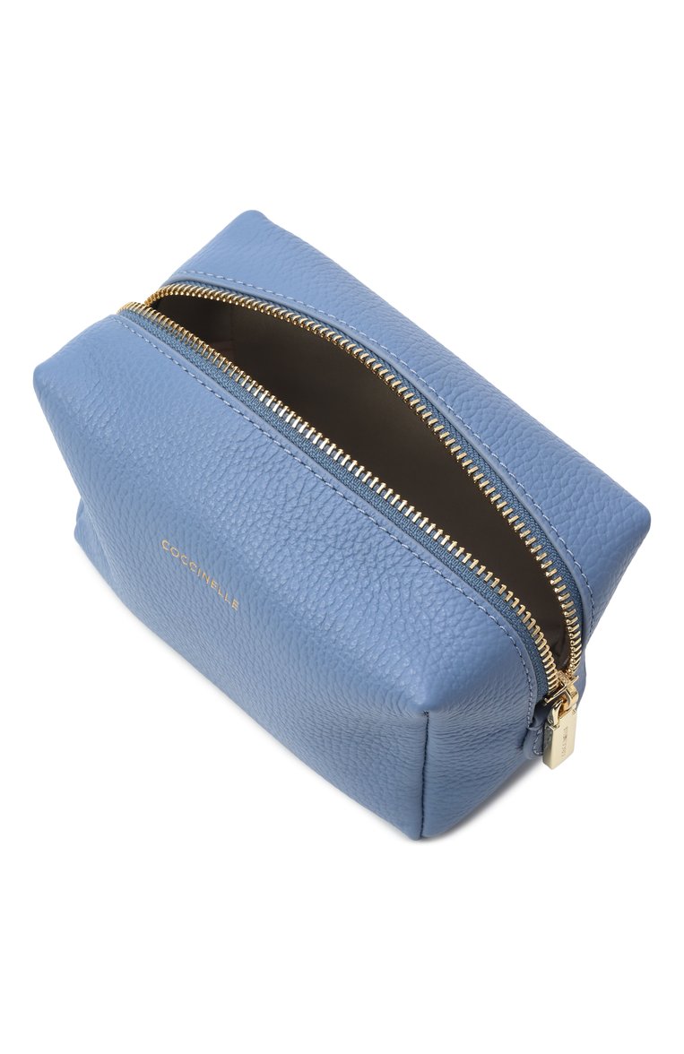 Женская кожаная косметичка trousse COCCINELLE голубого цвета, арт. E5MT525F701 | Фото 3 (Нос: Не проставлено; Материал: Натуральная кожа)