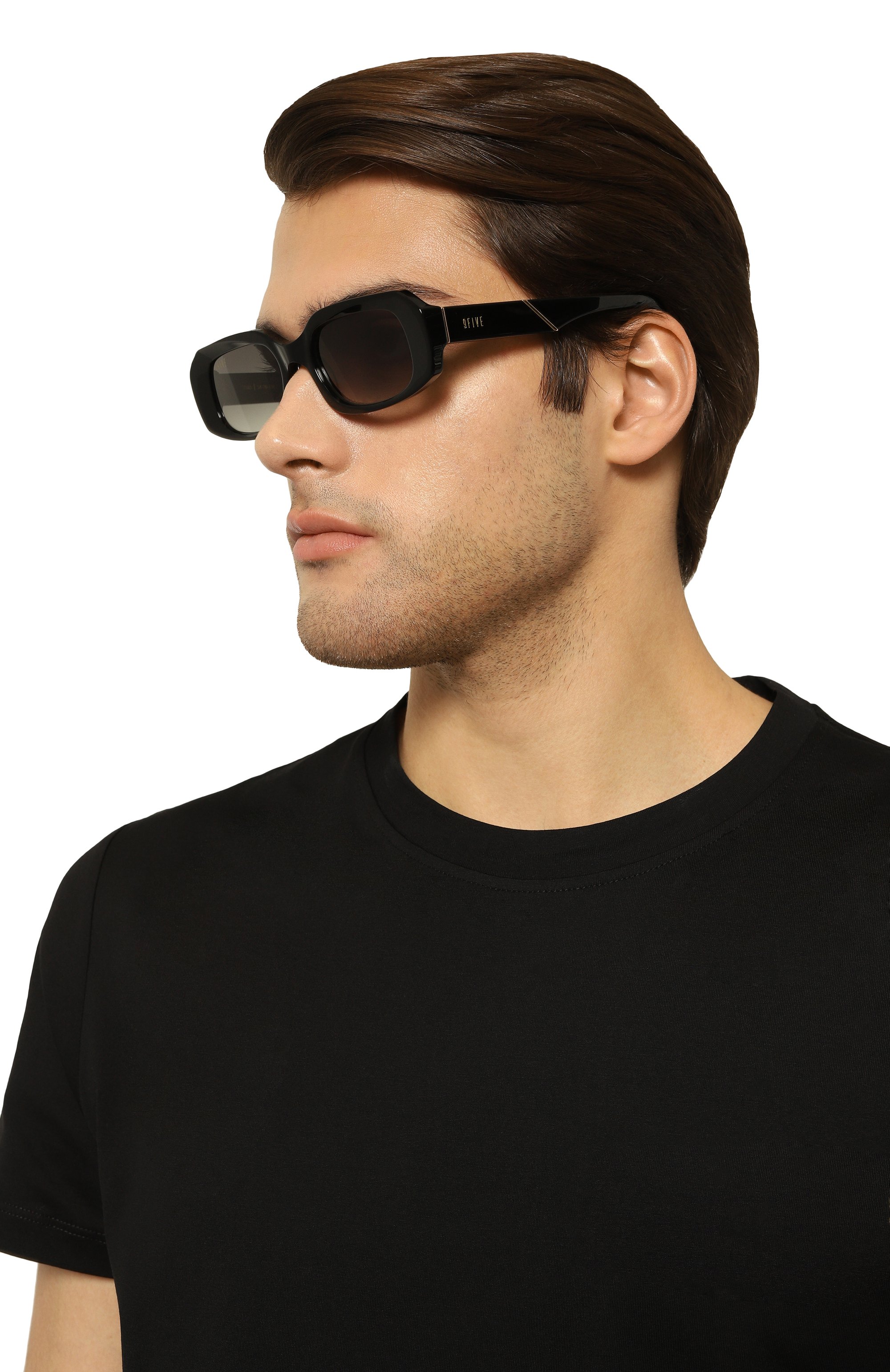 Солнцезащитные очки 9FIVE черного цвета по цене 32500 руб., арт. S0MA-BLACK/G0LD / GRADIENT, фото 3 Солнцезащитные очки 9FIVE, арт. S0MA-BLACK/G0LD / GRADIENT, фото 3